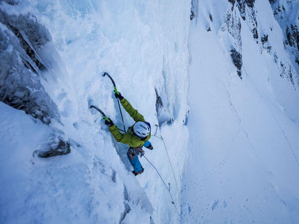 Mit dem Eispickel muss sicher hantiert werden können.